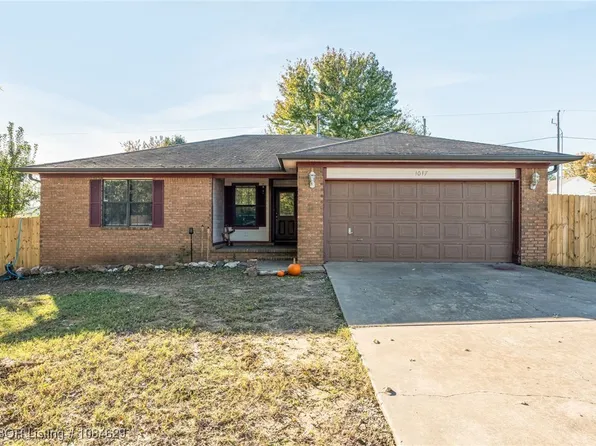 1017 N Daisy St, Greenwood, AR 72936