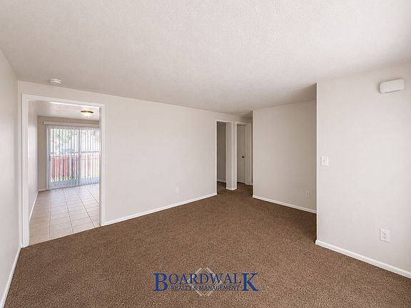 5th image of 3549 S Colby Ave #A