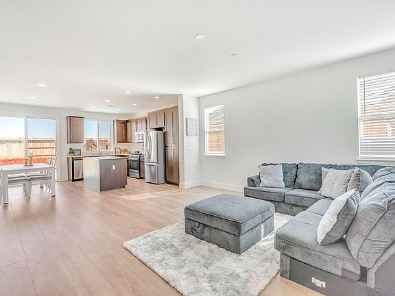 2nd image of 1655 Dolomite Dr