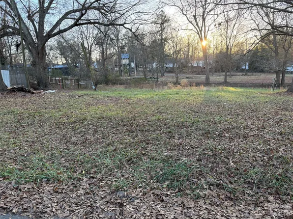 513 N Mulberry St, Cherryville, NC 28021