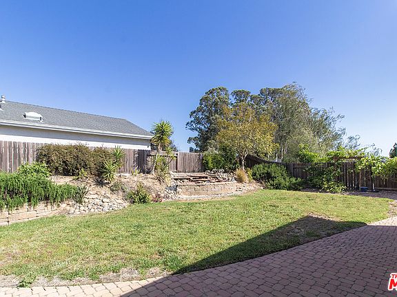 4th image of 240 Martha Ln