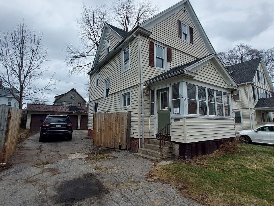 1st image of 132 Avis St