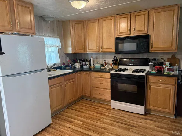 150 Silverado Trail #4, Napa, CA 94559