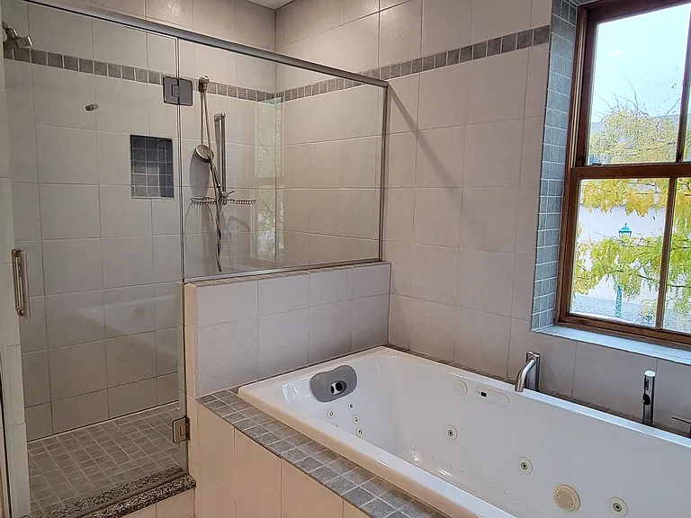 201 W Willow St #1 — Photo 13