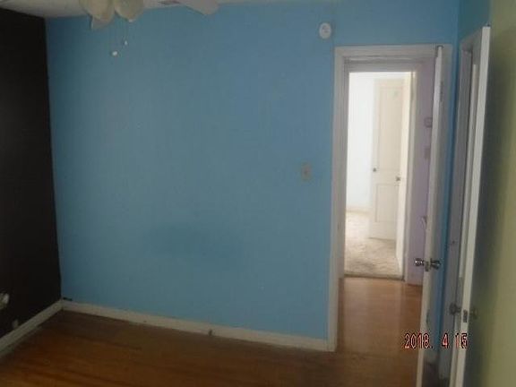4th image of 3242 Roberts St