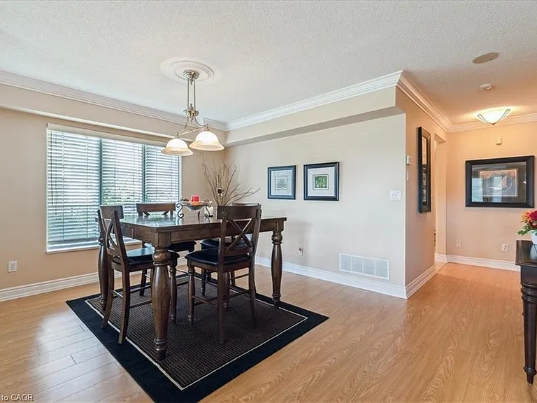 442 Maple Ave #Townhouse 1-1 — Photo 9