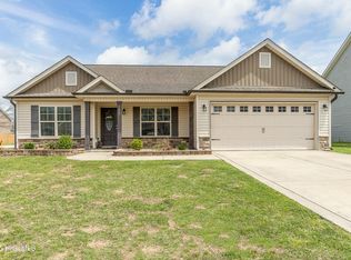 722 Radiant Dr, Jacksonville, NC 28546