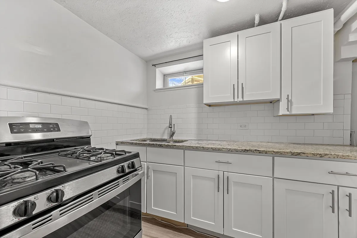Floor plan 1 Bed 1 Bath Garden Level