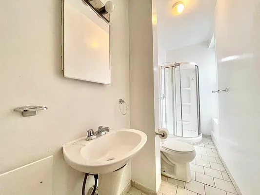 Rented by Century 21 Premier  | media 2