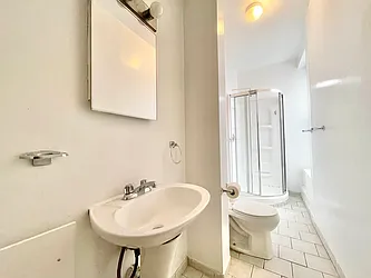 Rented by Century 21 Premier 