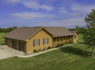 6445 SW Valencia Rd, Auburn, KS 66402
