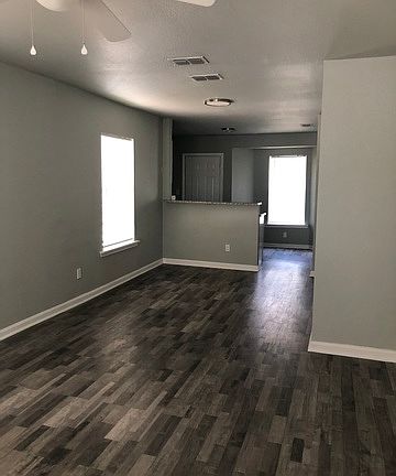 2nd image of 303 Coleman St