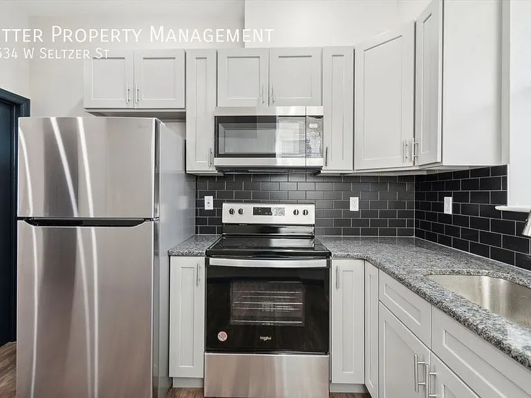 2634 W Seltzer St — Photo 9
