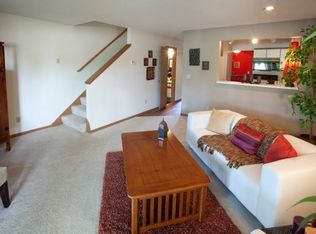 2162 Sycamore Trl, Woodbury, MN 55125
