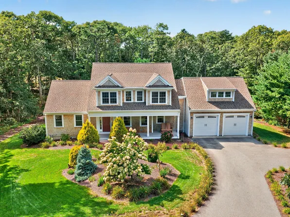 5 Cliffs Way, Harwich, MA 02645