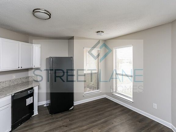 5th image of 2400 Westport Pkwy Suite 300