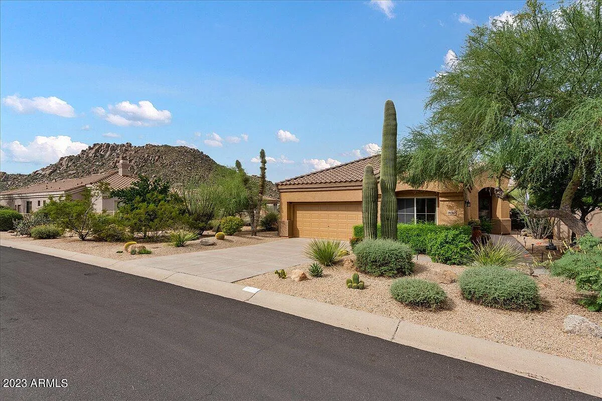 2 bed, 2.5 bath, 1860 sqft, $4,500 — Photo 4