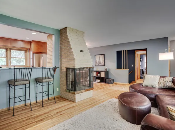 1030 Idaho Ave N, Golden Valley, MN 55427