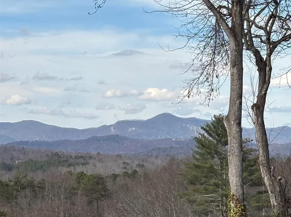 163 Red Hill Rd, Pickens, SC 29671