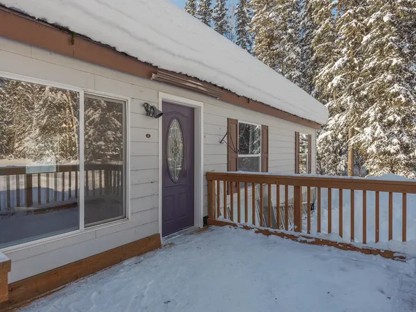 8287 Starkeyville Ln, Salcha, AK 99714