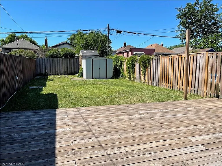 24 Vansitmart Ave — Photo 23