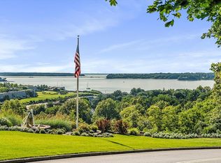 23 Schooner Rd, Northport, NY 11768