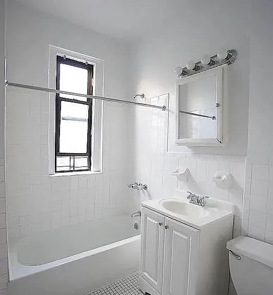 629 W 170th St #2A — Photo 8