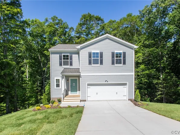 40 Central Pl, Aylett, VA 23009