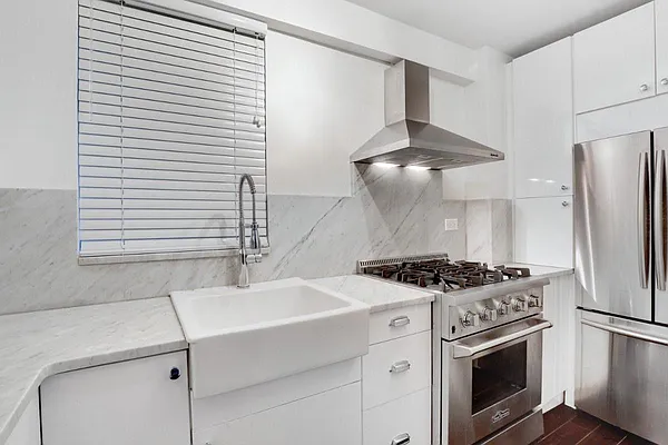 Rented by Level Group | media 66