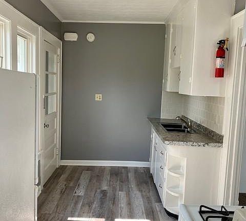 4th image of 504 N McBride St APT 4