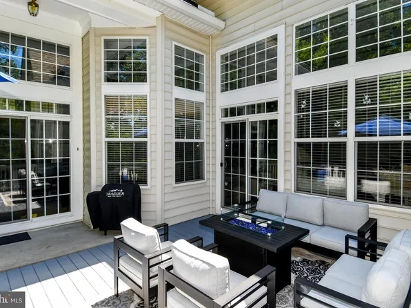 12036 Rutherglen Pl, Bristow, VA 20136