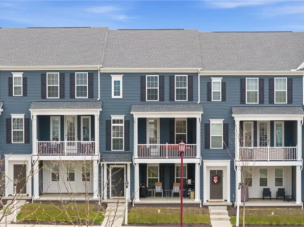 318 Harlequin St, Cranberry Township, PA 16066