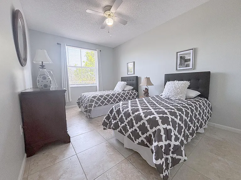 2080 Greenview Shores Blvd #419 — Photo 4
