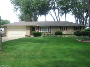 5877 Cherrywood Dr, Lorain, OH
