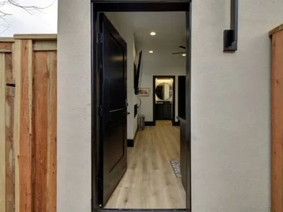 3rd image of 4708 Marlborough Way