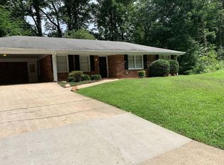 6167 S Skyline Dr, Douglasville, GA 30135