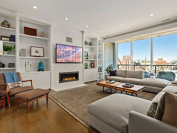 5th image of 2040 N Damen Ave APT 3