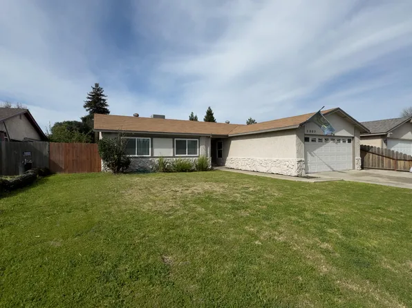1807 S Kent Street, Visalia, CA 93277