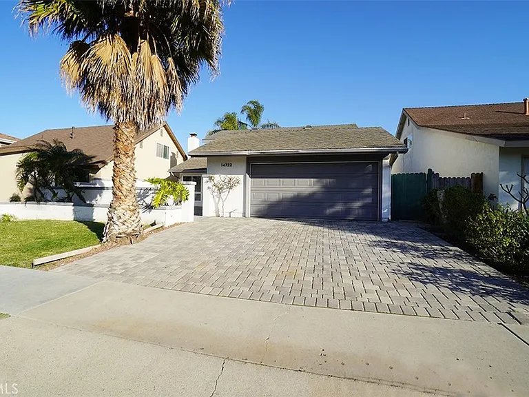 14722 Comet St — Photo 1