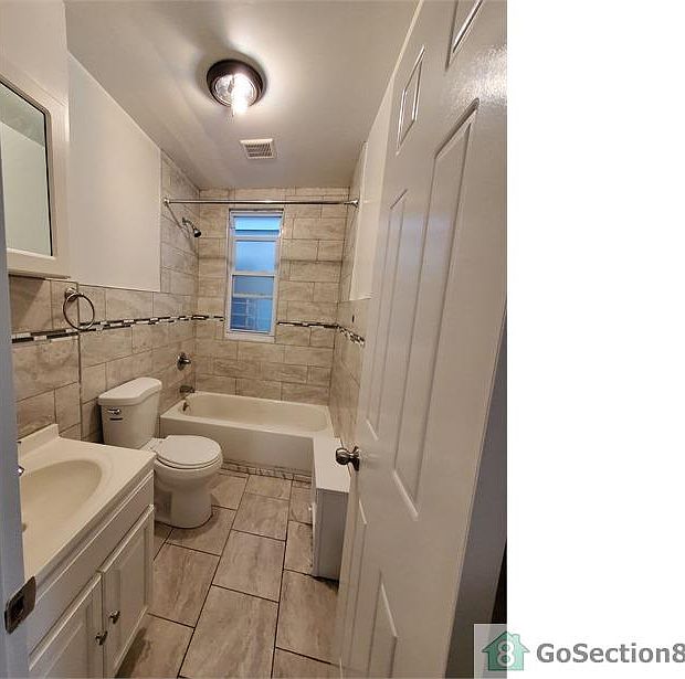 1st image of 139 Oliver Ave #A