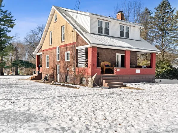 376 Saxonburg Rd, Butler, PA 16002