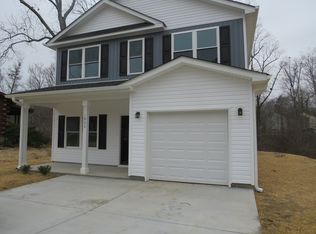 1933 Carpenter Cabin Dr, Charlotte, NC 28216