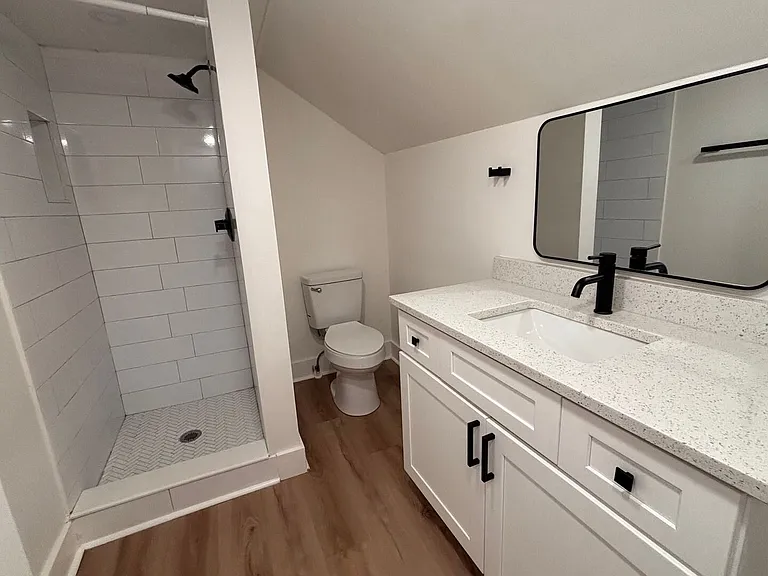 30 Sanford St — Photo 22