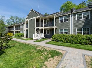 48 Cricketbrook Dr, Dover, NH 03820