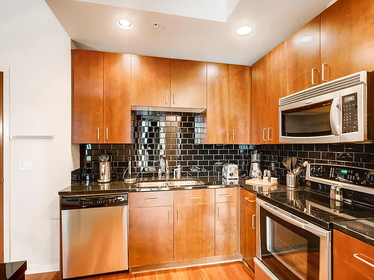 1700 Bassett St #1022 — Photo 3