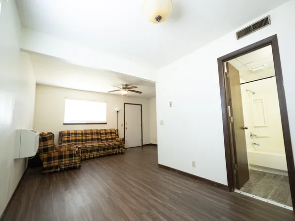 807 Exchange St #4, Emporia, KS 66801