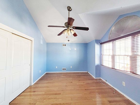 5th image of 54 Darnell Ln Floor 2