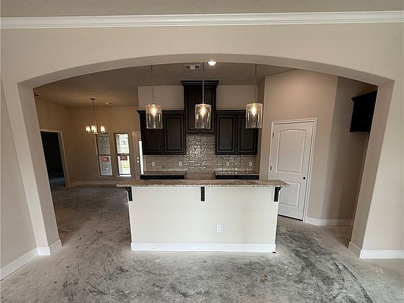 3rd image of 1009 Dove Chase Ln
