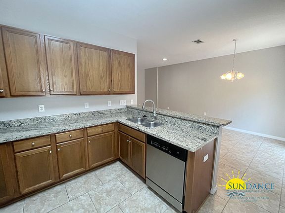 5th image of 519 31st St
