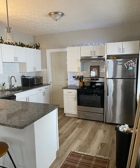 2100 Wyandotte Ave #UP — Photo 6